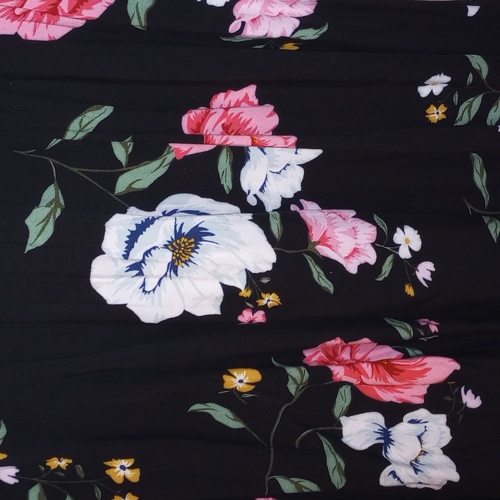 Black Floral XS Old Navy Dress - Picture 2 of 3